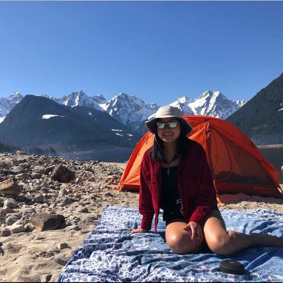 Meet your Posher, Stephanie - Picture 1 of 1